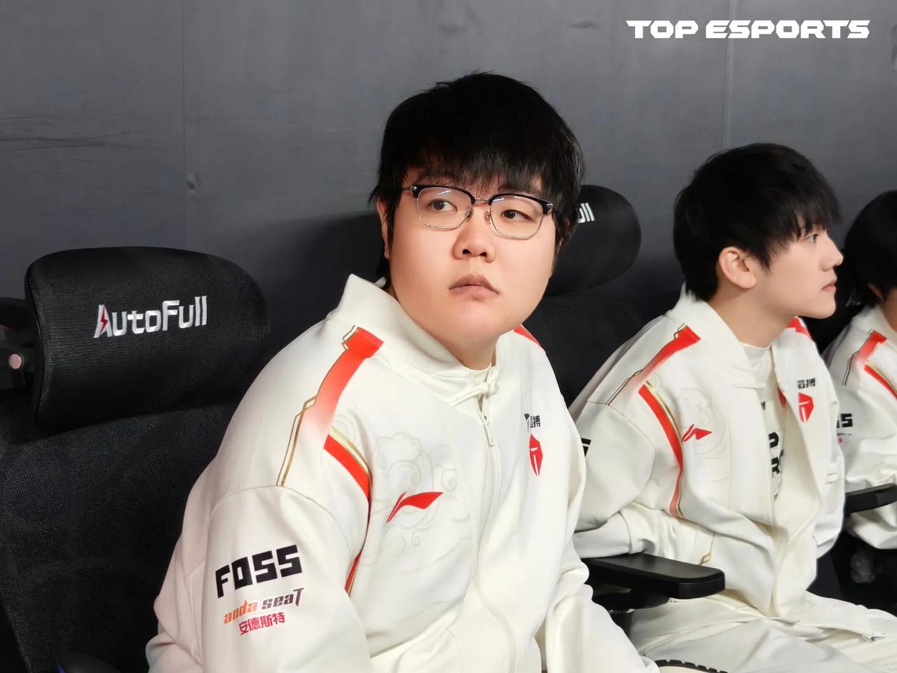 Karsa回归赛场,势不可挡首场状态亮眼,TES观众沸腾!的简单介绍 Karsa回归赛场,势不可挡首场状态亮眼,TES观众沸腾!的简单介绍