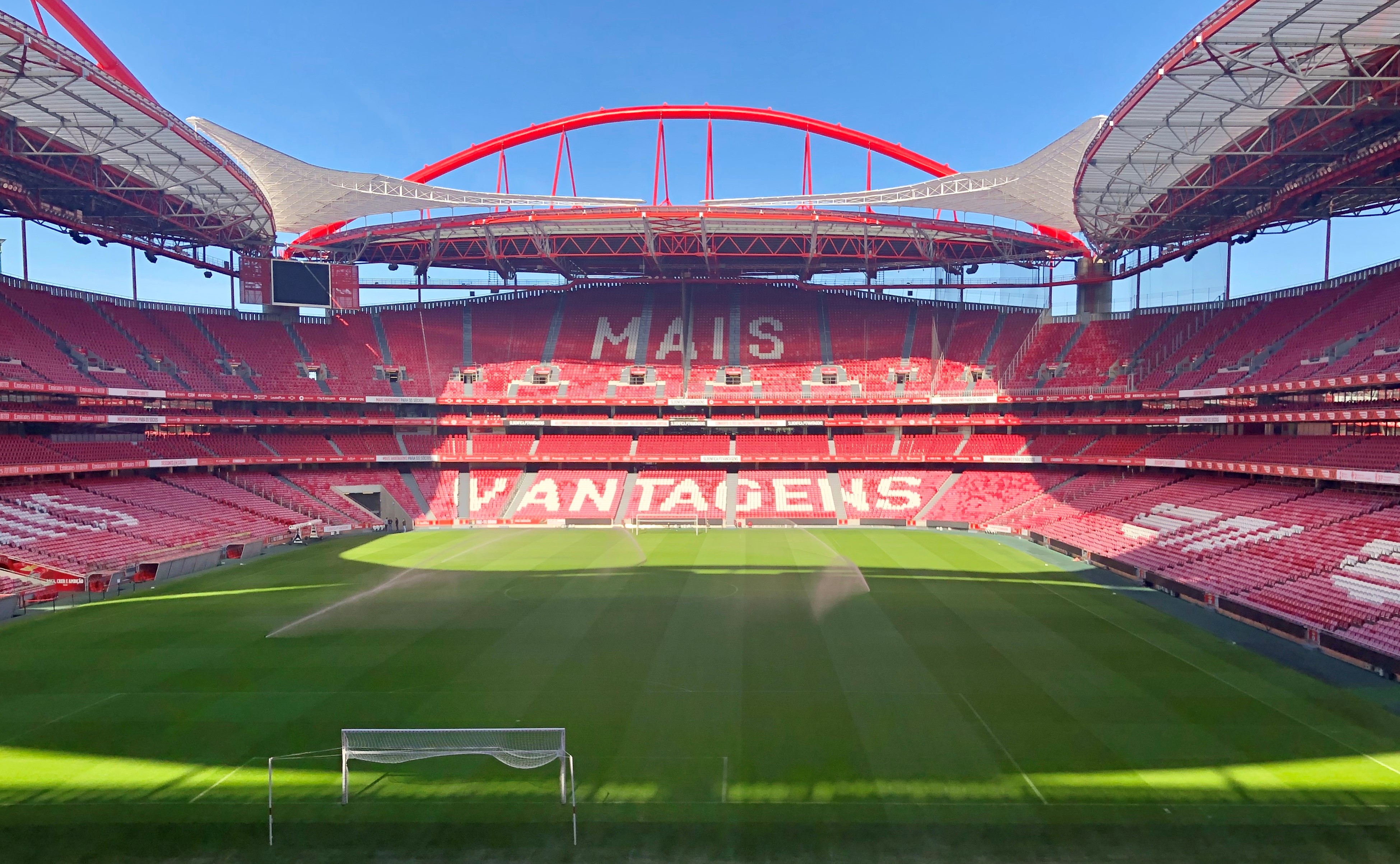 转折点！华盛顿奇才回应争议，欧冠今晨攻防权衡，质疑声仍在，年轻球员得到机会的简单介绍